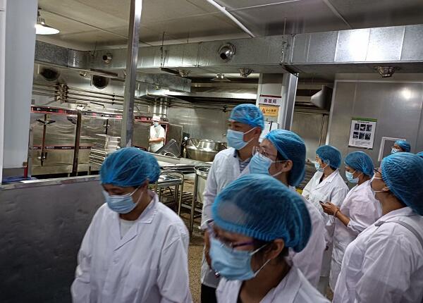 久久久www成人免费无遮挡大片